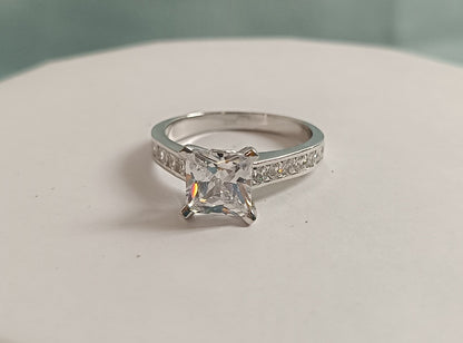 RKC 2,99 ct Prinzessin Moissanit Verlobungsring 925 Silber 14 Karat Weißgold vergoldet für Damen, Gewicht 4,20 g, Breite 2,50 mm