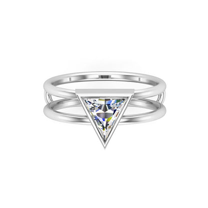 RKC Damen-Ehering mit Trillion-Schliff, Moissanit, 925er Sterlingsilber, 14 Karat Gelbgold vergoldet, Gewicht 3 g, Breite 5,70 mm