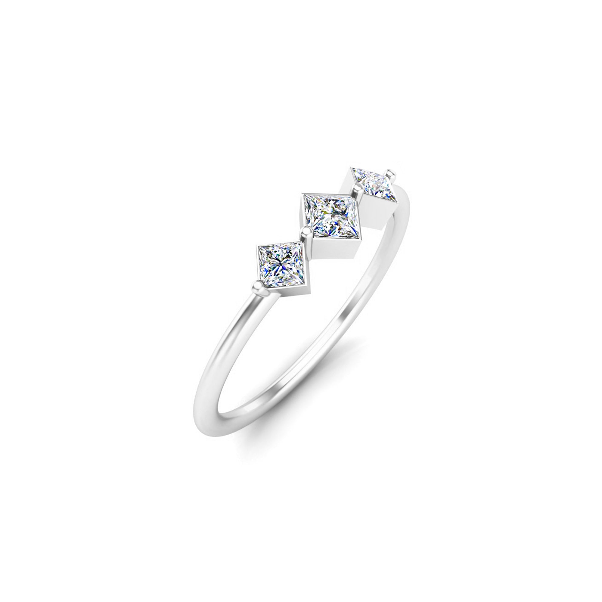 RKC Moissanit Drei-Stein-Prinzessin-Ring, 14 Karat Gelbgold vergoldet, 925er Silber, Gewicht 1,20 g, Breite 1,50 mm