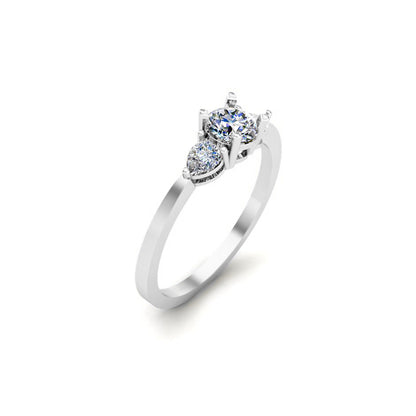 RKC Runder Moissanit-Drei-Steine-Jubiläumsgeschenkring aus 925er Silber mit 14 Karat Gelbgold vergoldeter Ring für Sie, Gewicht 1,50 g, Breite 1,60 mm