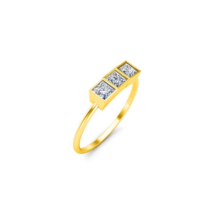 RKC Eheringring aus 925er-Sterlingsilber mit drei Prinzessinnen-Moissanit-Motiven, 14 Karat Gelbgold vergoldet, Gewicht 1,10 g
