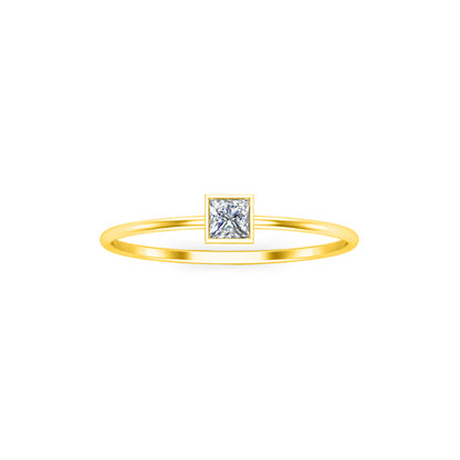 RKC Solitär-Verlobungsring im Princess-Schliff mit Moissanit-Lünette, 925er Silber, 14 Karat Roségold vergoldet, Gewicht 1 g, Breite 1,30 mm