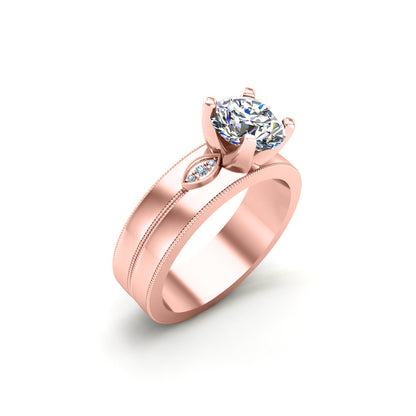 Solitario rotondo in moissanite RKC con accenti Anello da donna in argento placcato in oro giallo 14 carati Peso 6,60 g Larghezza 5,60 mm
