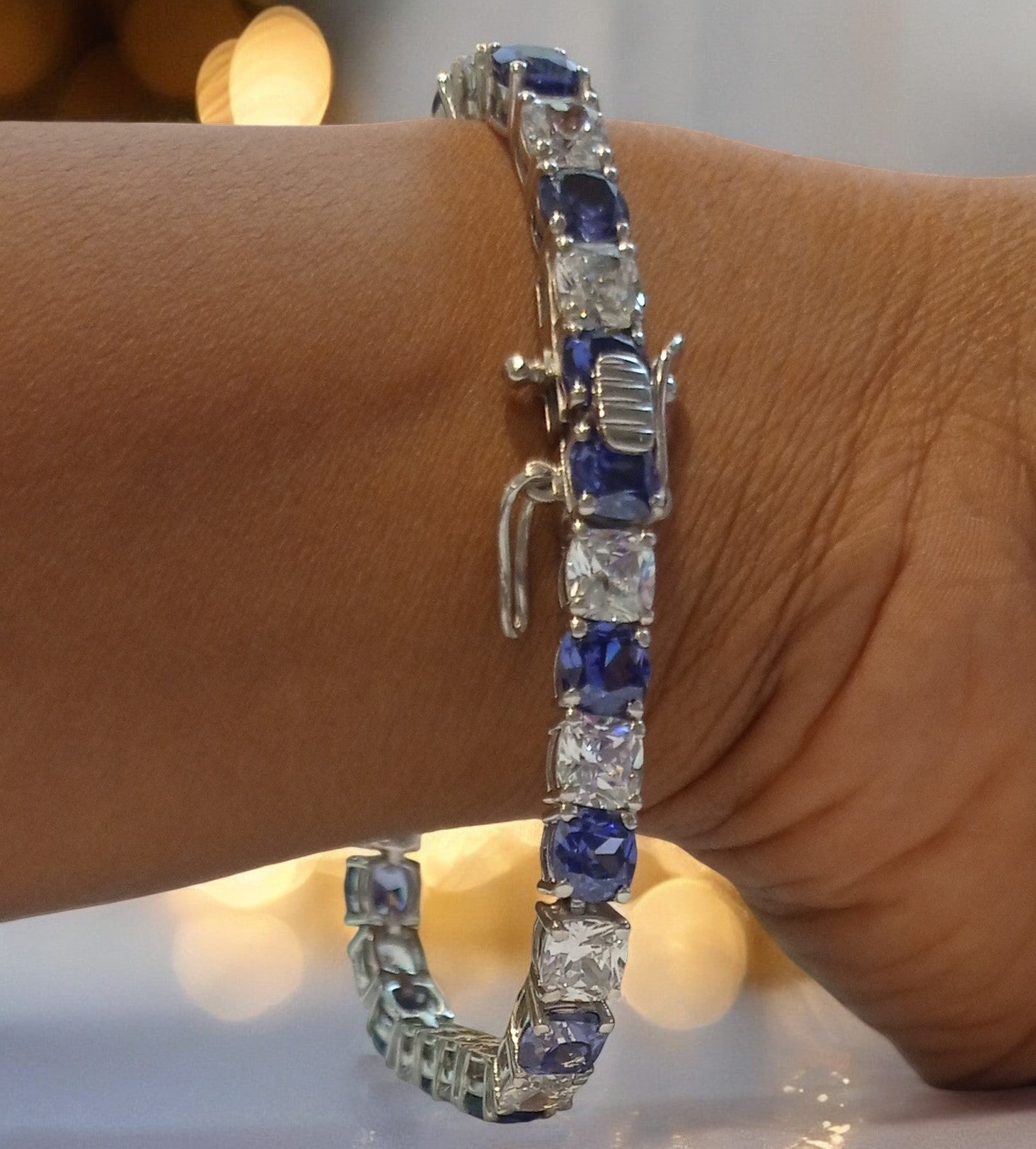 Bracciale da donna in argento sterling RKC 925 con zaffiro da 10 ct e moissanite, placcato in oro bianco 14 carati, peso 20 g.