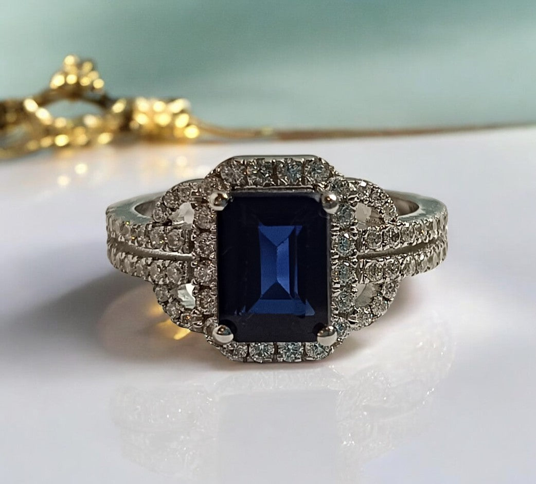 Anello di fidanzamento con pietra preziosa RKC, zaffiro e moissanite, argento sterling 925, placcato oro bianco 14 carati, peso 4 g, larghezza 2,30 mm