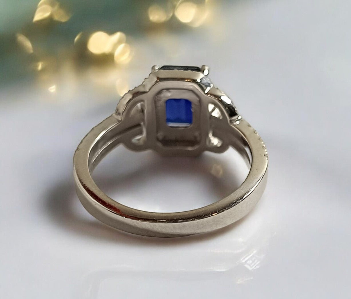 Anello di fidanzamento con pietra preziosa RKC, zaffiro e moissanite, argento sterling 925, placcato oro bianco 14 carati, peso 4 g, larghezza 2,30 mm