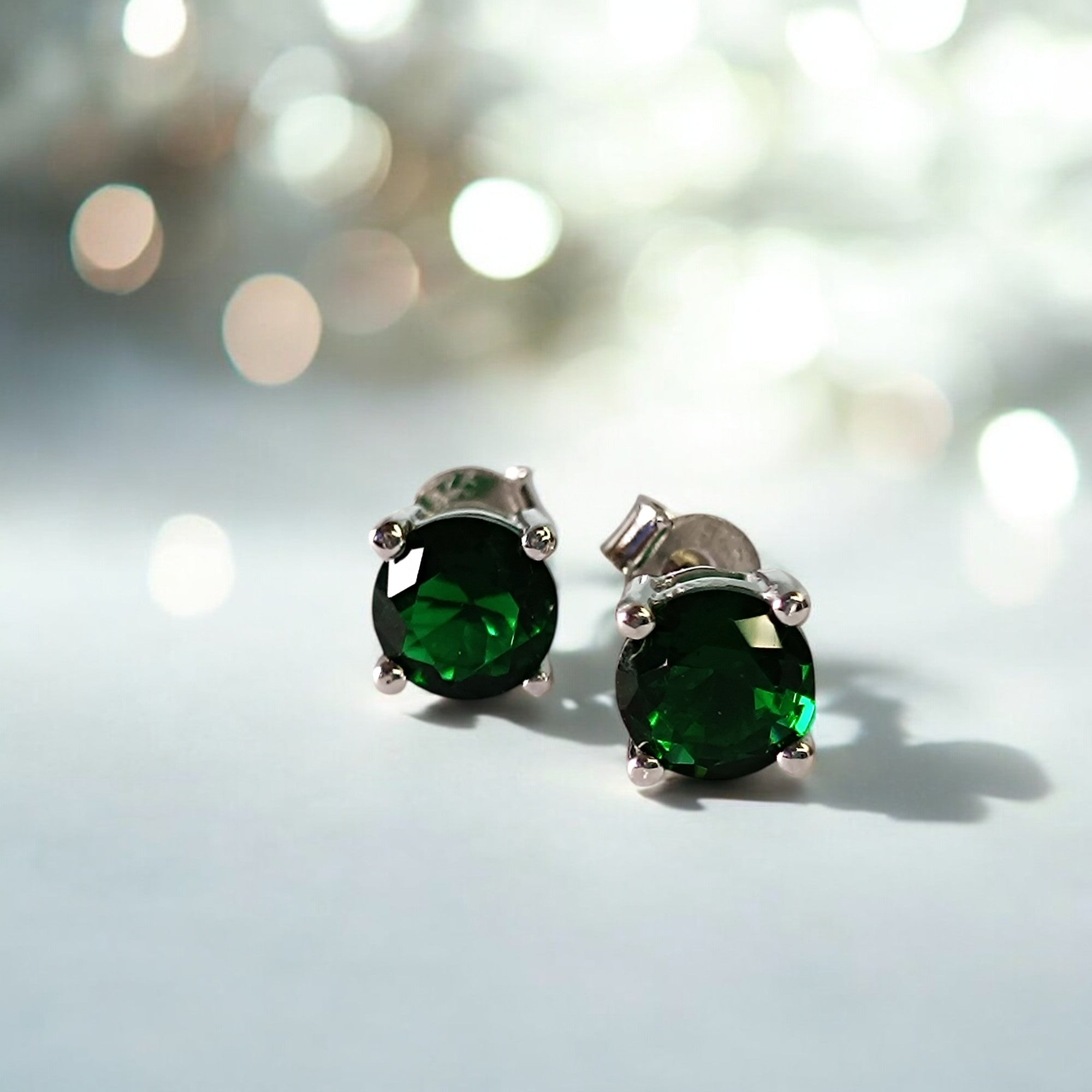 RKC Silver Round Cut Emerald Green Stud Earrings Weight 2.5 gm
