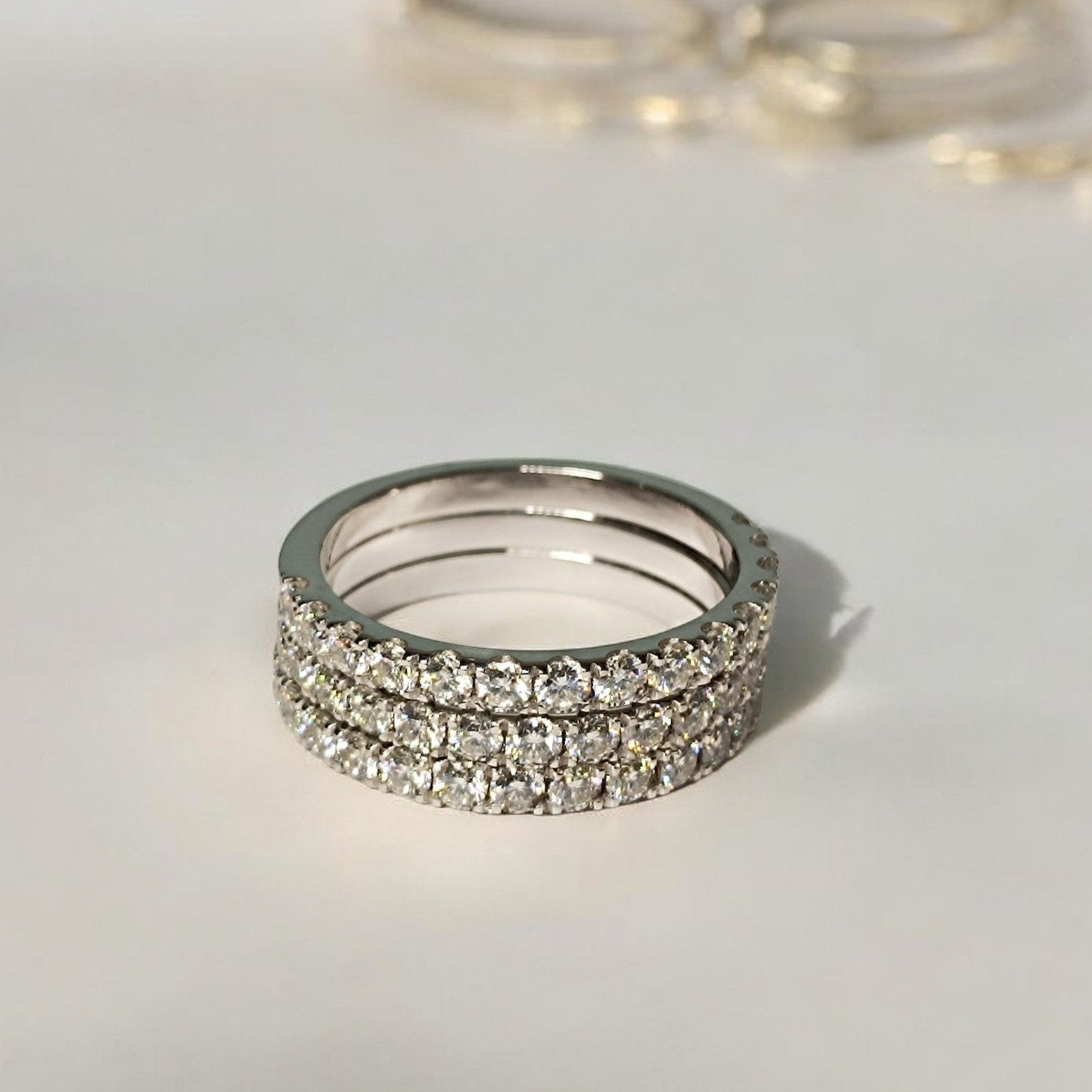 RKC Trio Set 0,5 ct Moissanit Eheringe aus Silber, Sterlingsilber, Gewicht 6 g und Breite 2 mm