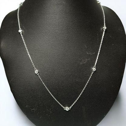 RKC Moissanite Cwt 0,7 CT Affascinante abbigliamento da festa Set di collana semplice brillante in argento 925 placcato in oro bianco 14k Peso del prodotto 4,50 GM