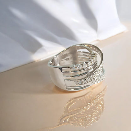 Fede nuziale in moissanite taglio rotondo da 1,4 ct RKC, argento sterling placcato in oro bianco 14k, peso 8 g.