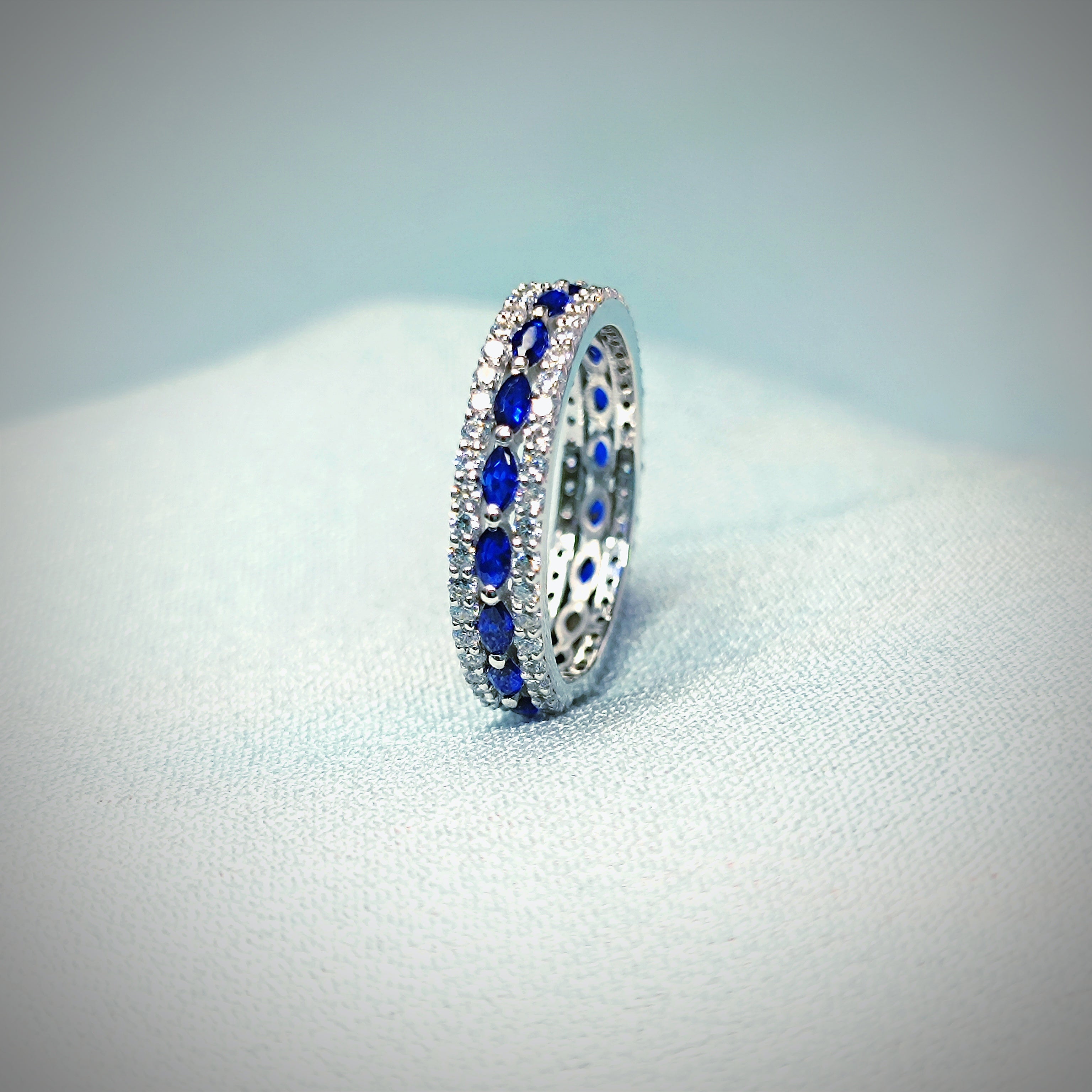 RKC 2 Ct Sapphire And Moissanite Wedding Band 925 Sterling Silver Weight 4 mm