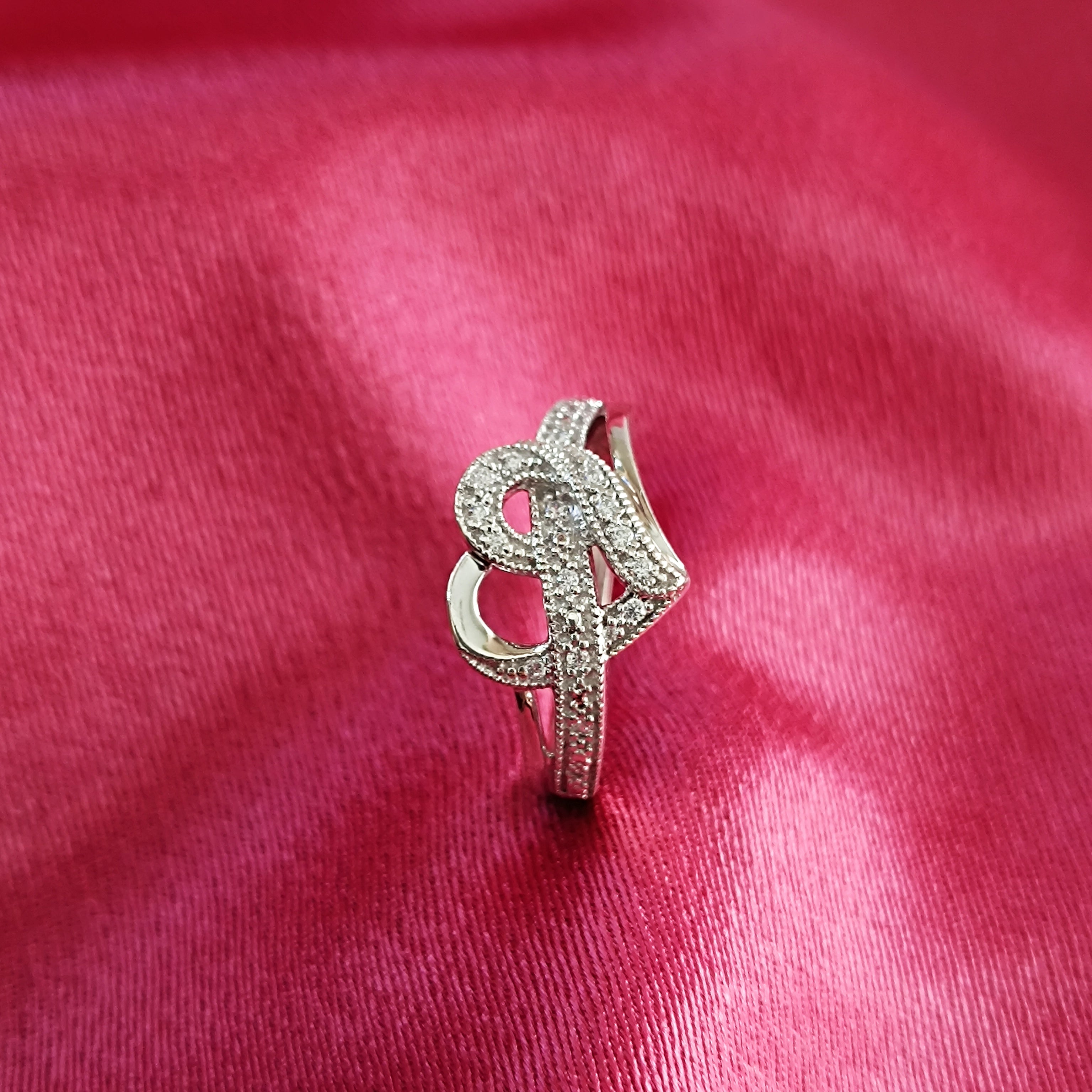 RKC Echter Moissanit-Herzring für Valentinstagsgeschenk, 925er Silber, 14 Karat Weißgold vergoldet, Gewicht 3,2 g, Breite 1,8 mm