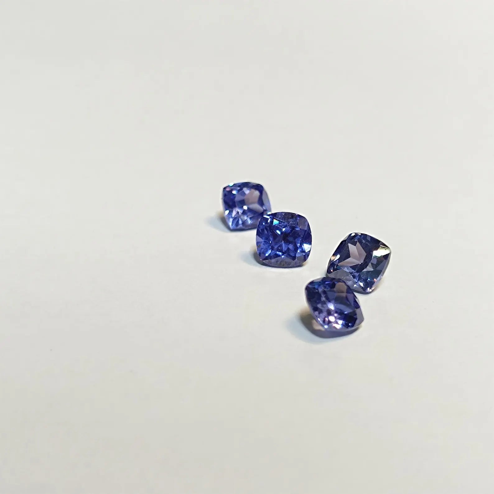 Tanzanite Gemstone, 6mm Cushion Cut, 4 Pcs