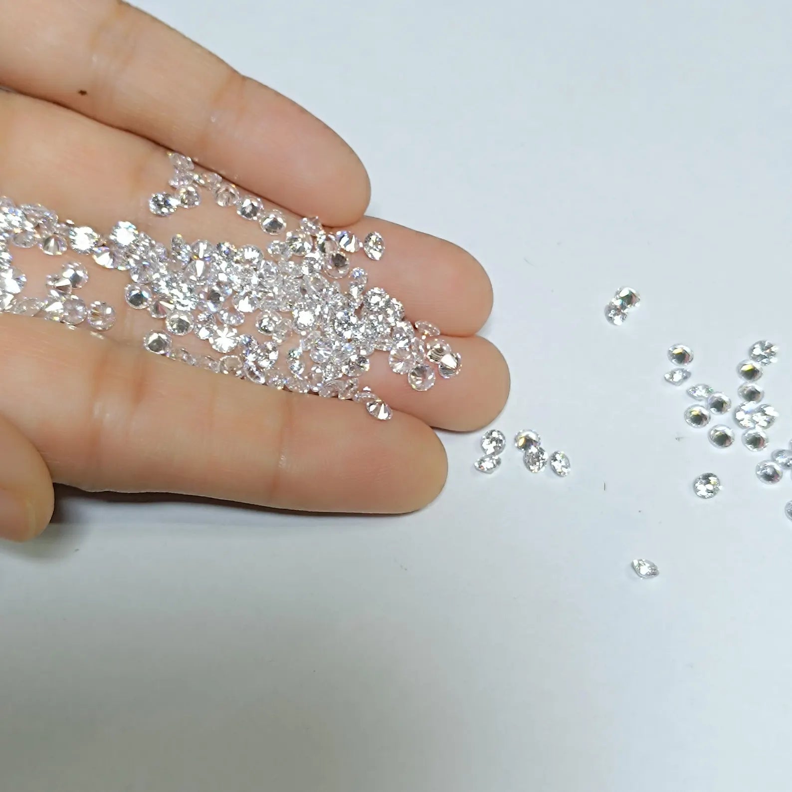 1.1mm DEF VS Lab Grown Diamond 100 Pcs Round Brilliant
